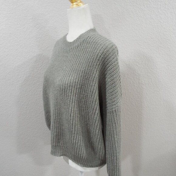 Oak + Fort Women's Gray Cable Knit Oversized Sweater Classic Comfort Size Medium - Picture 7 of 9
